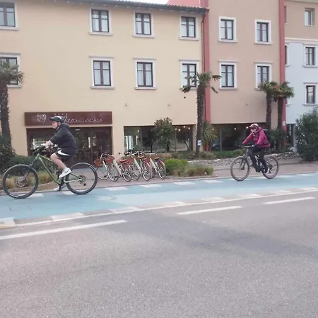 Florida B03 - A 200m Dal Lungolago - Lägenhet